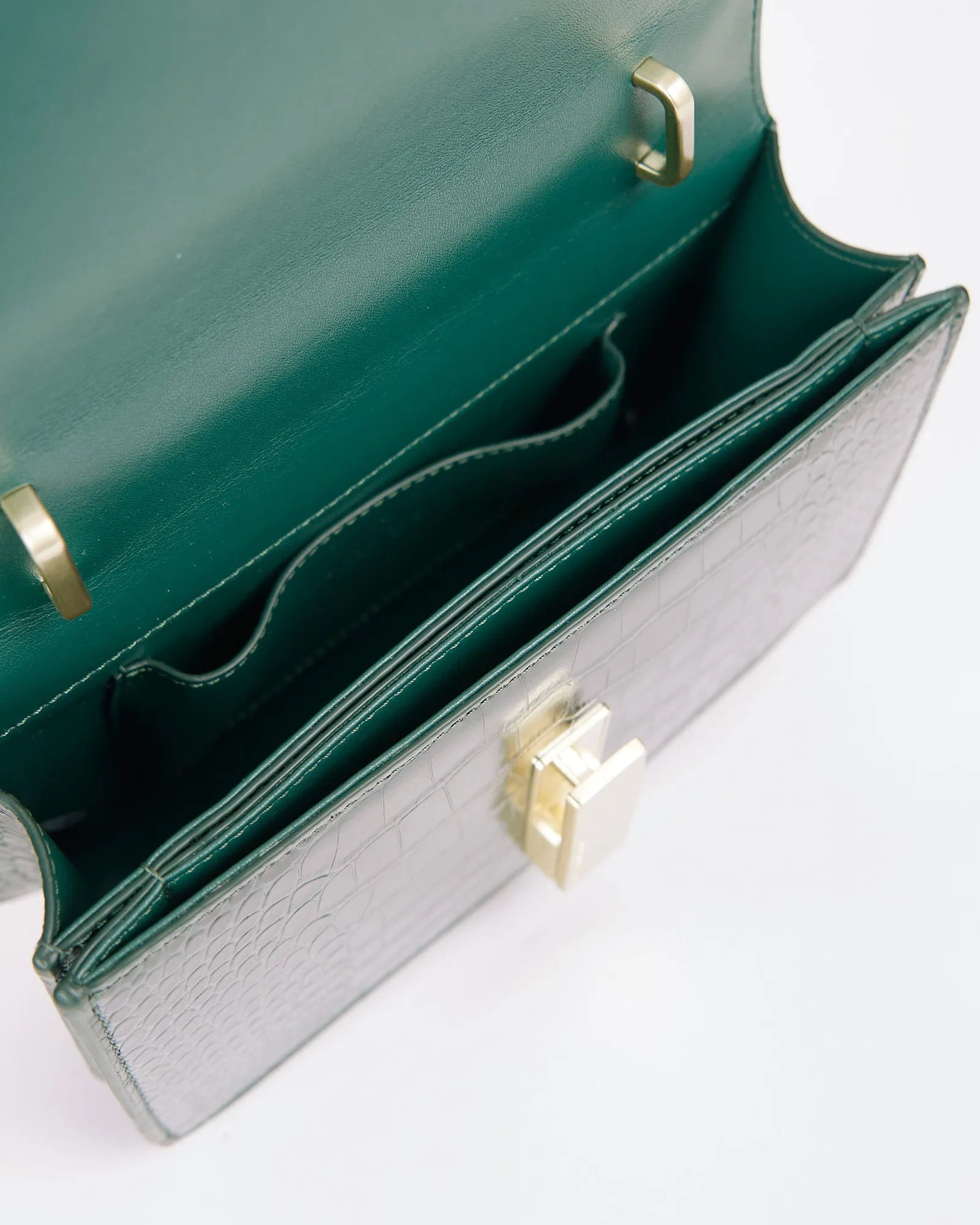 BLAKE - Green embossed - Responsible production
