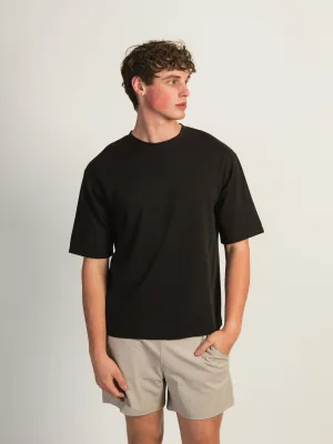 BOXY FIT TEE - BLACK
