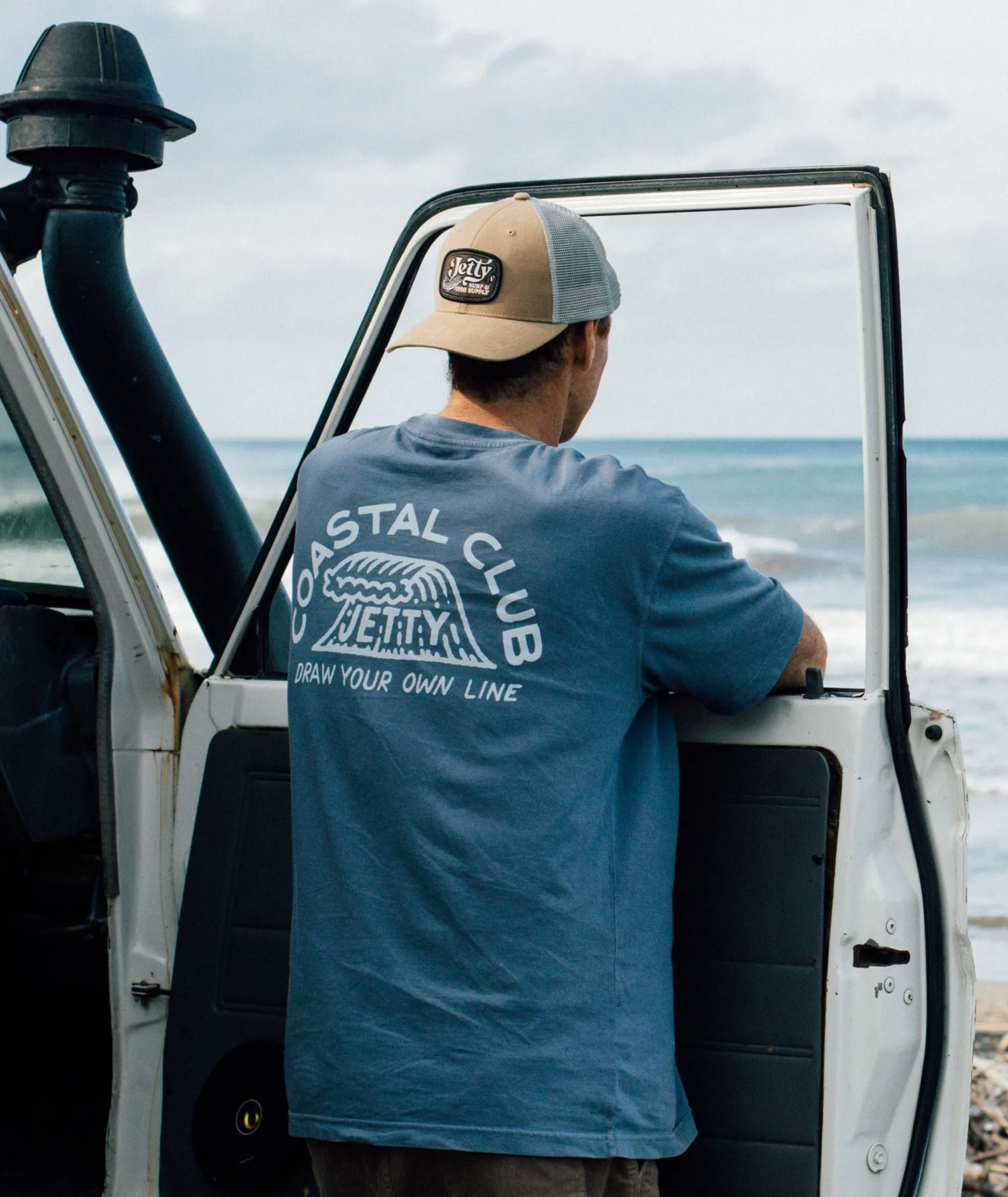 Coastal Club Pocket Tee - Fog