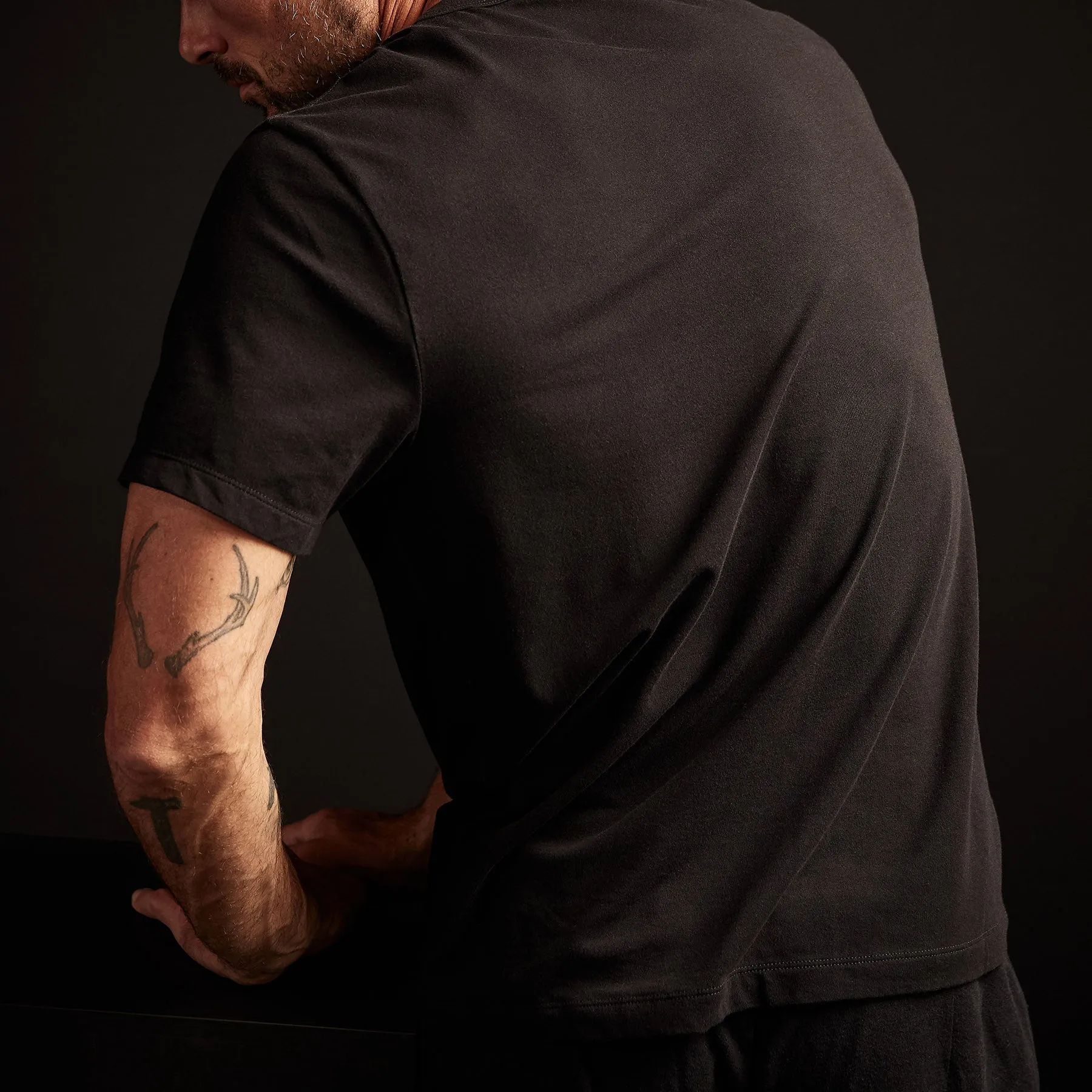 Elevated Lotus Jersey Lounge Tee - Black