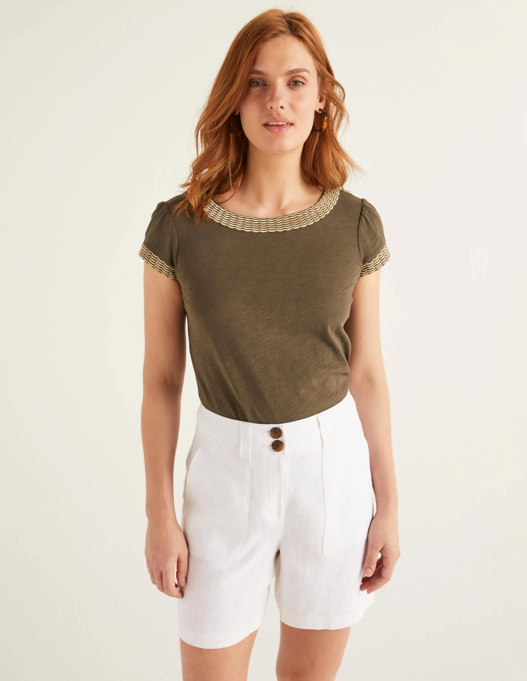 Filey Seamed Pocket Shorts-White