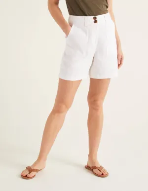Filey Seamed Pocket Shorts-White