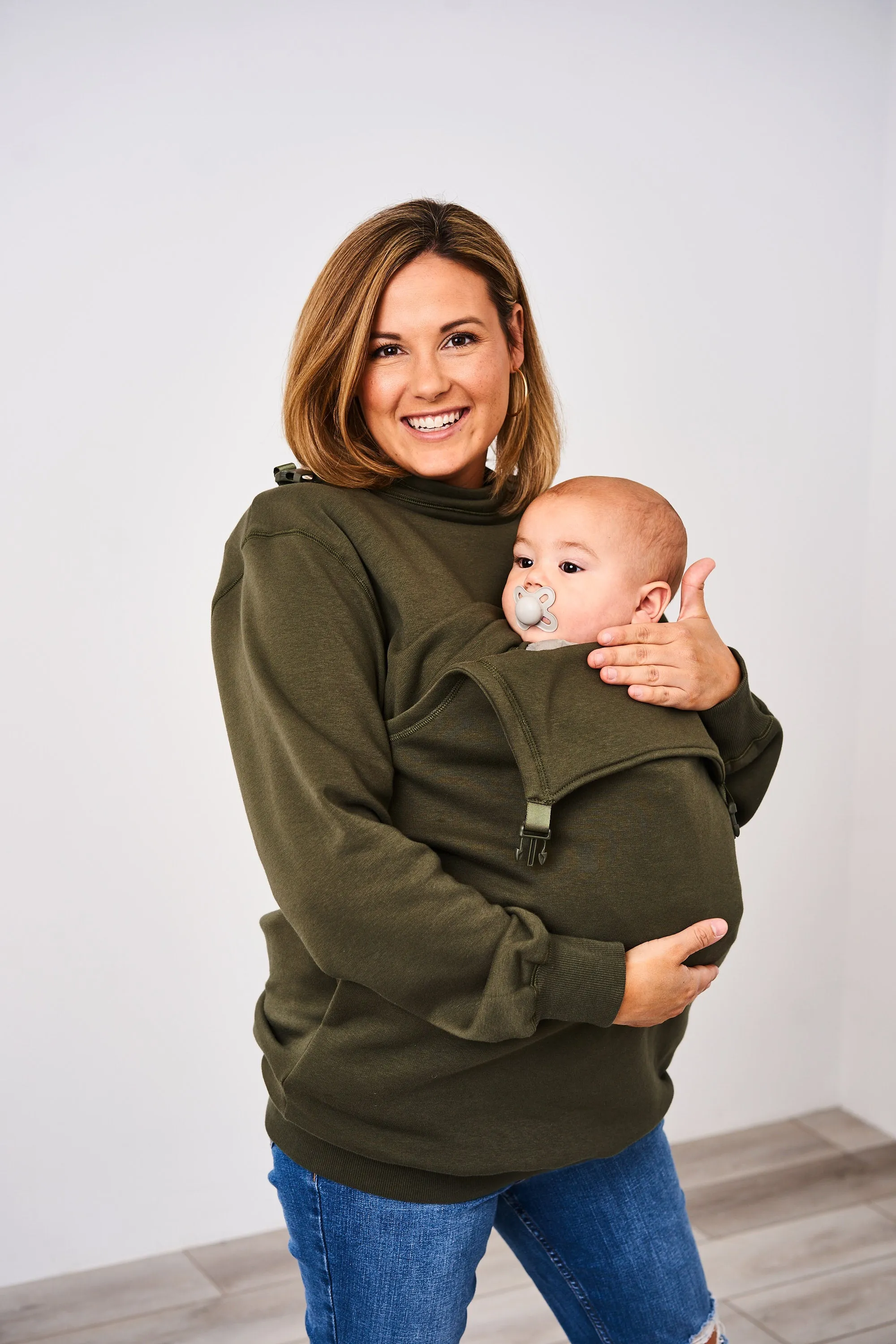 Latched Mama Buckle & Go Babywearing Pullover - Final Sale