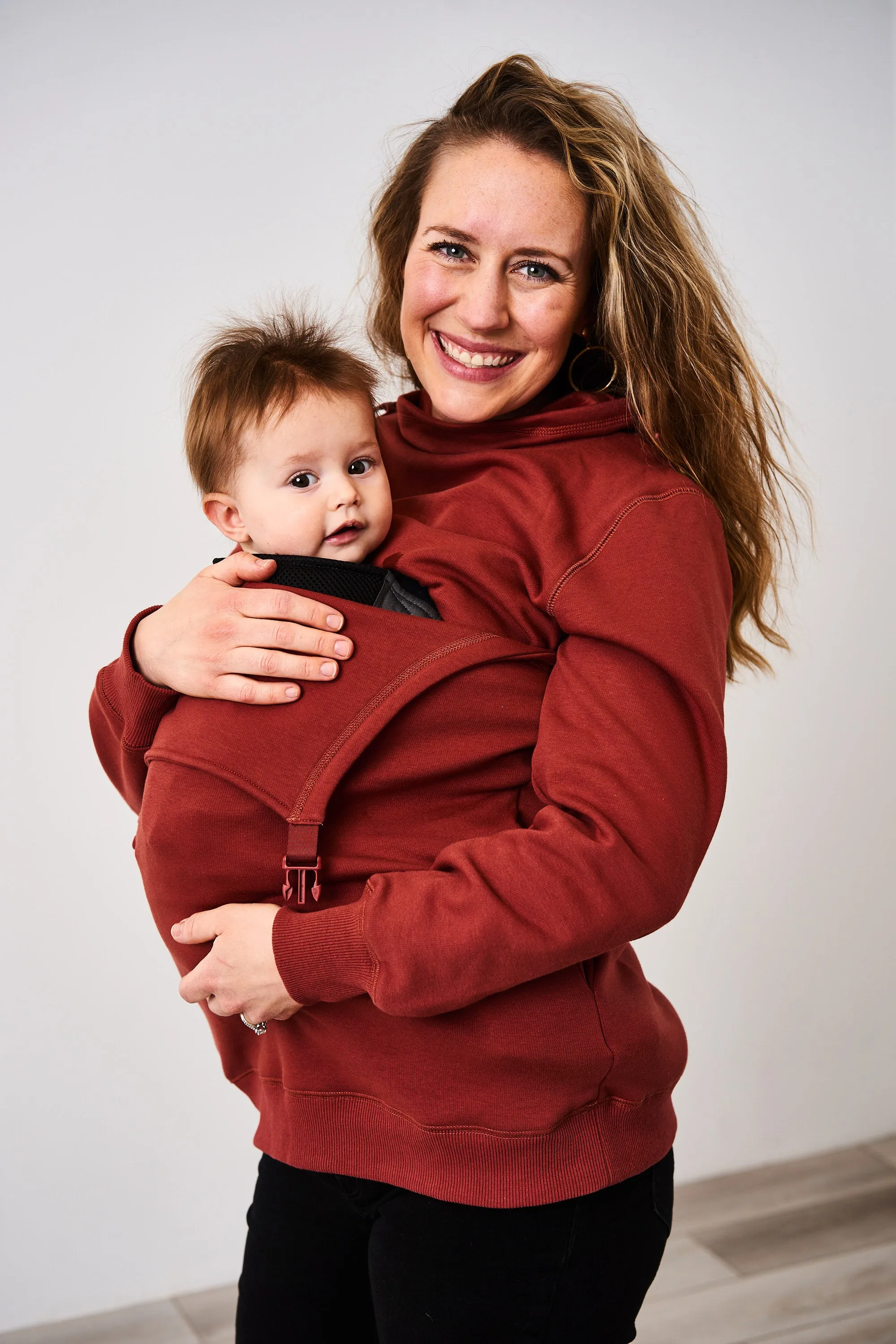 Latched Mama Buckle & Go Babywearing Pullover - Final Sale