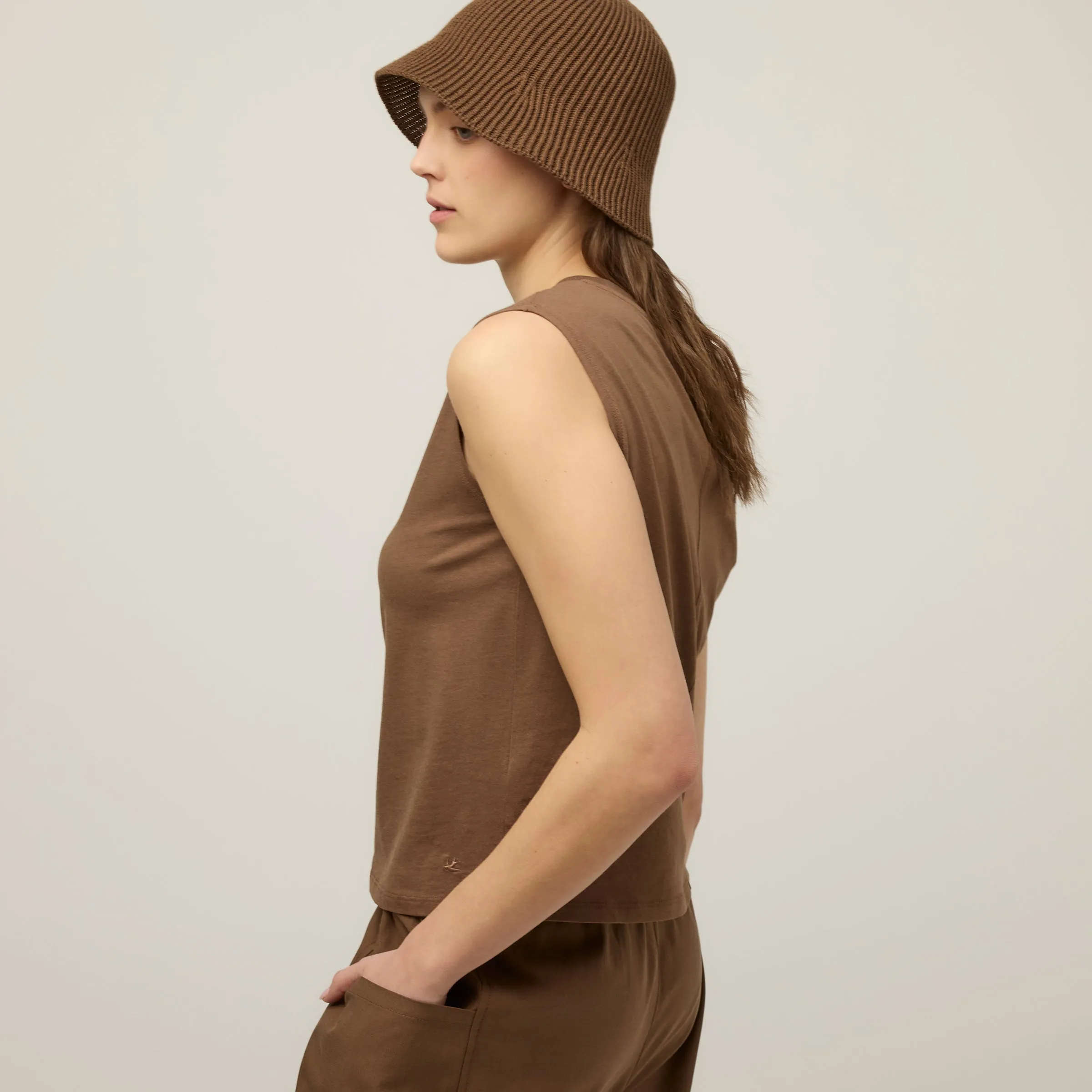 Lightweight Muscle Tank