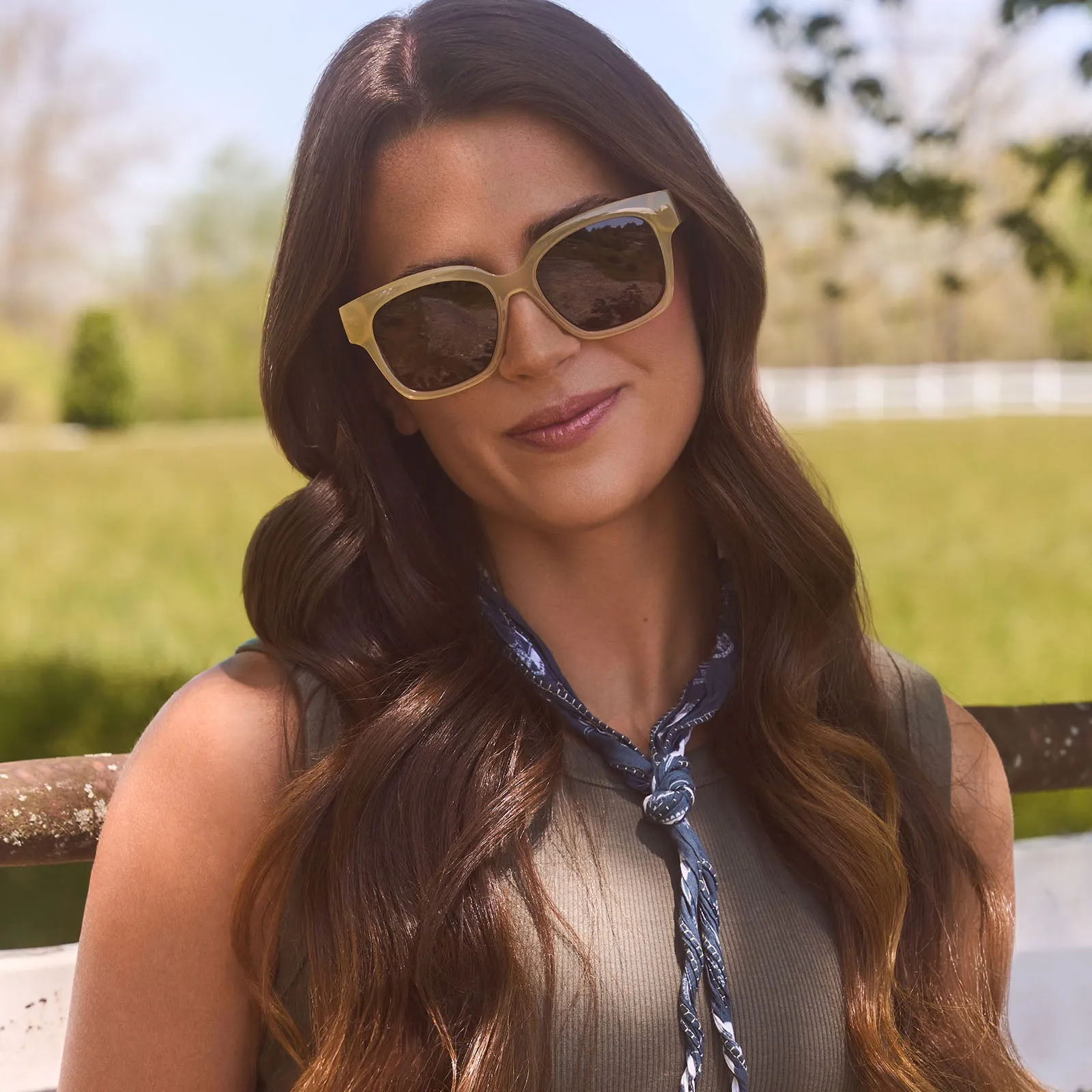 MADISON MEALY - MAE   NEUTRAL CRYSTAL   TRUFFLE   POLARIZED SUNGLASSES