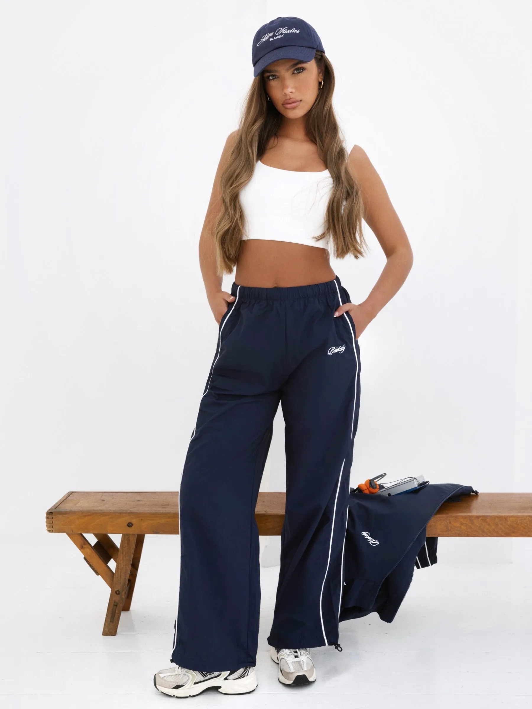 Off Duty Parachute Trousers - Navy
