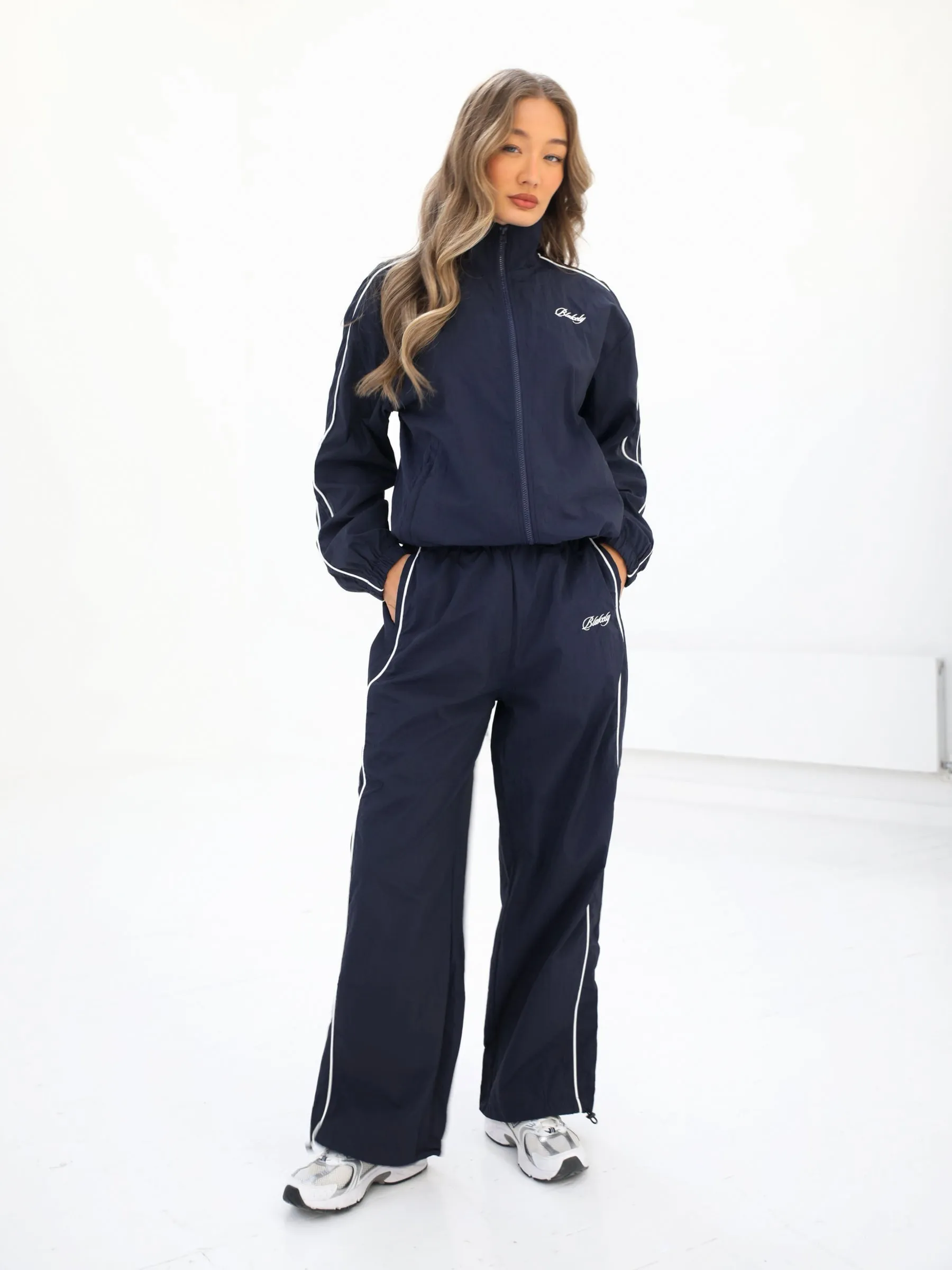 Off Duty Parachute Trousers - Navy