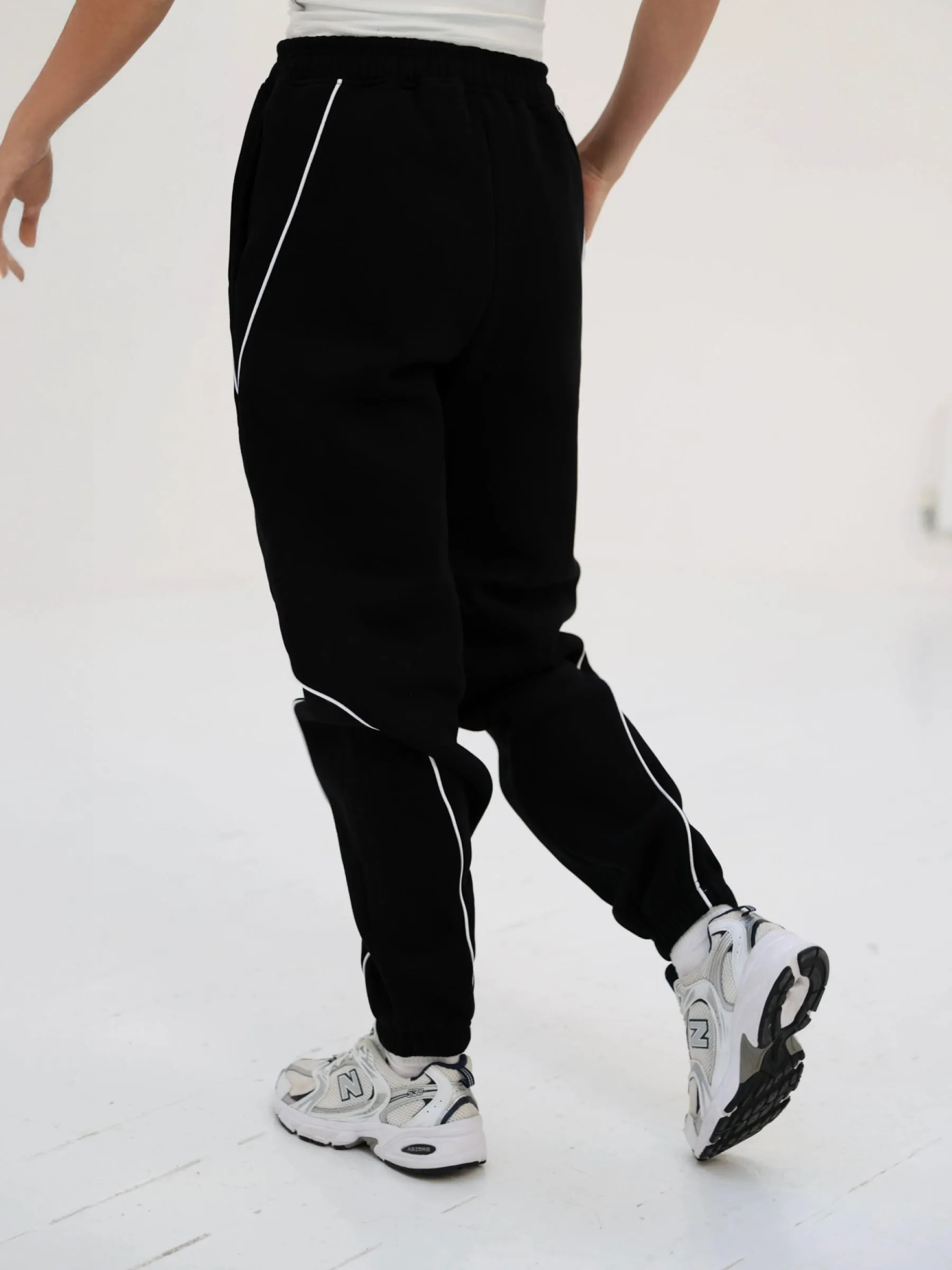 Seam Sweatpants - Black