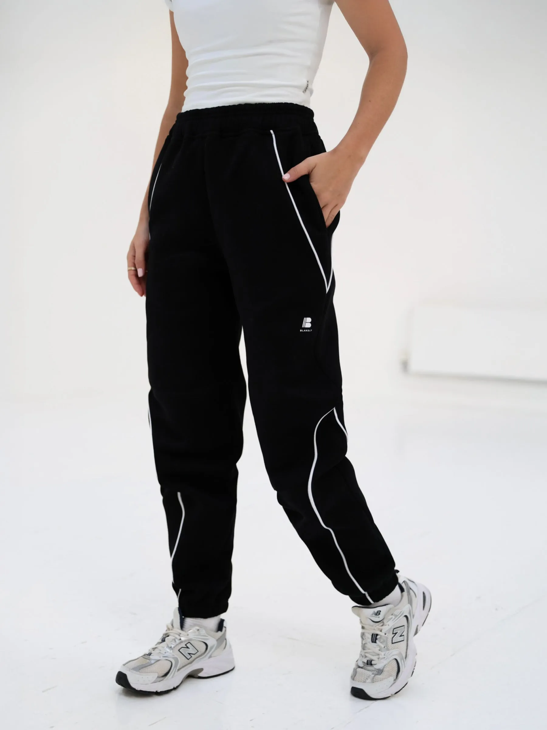 Seam Sweatpants - Black