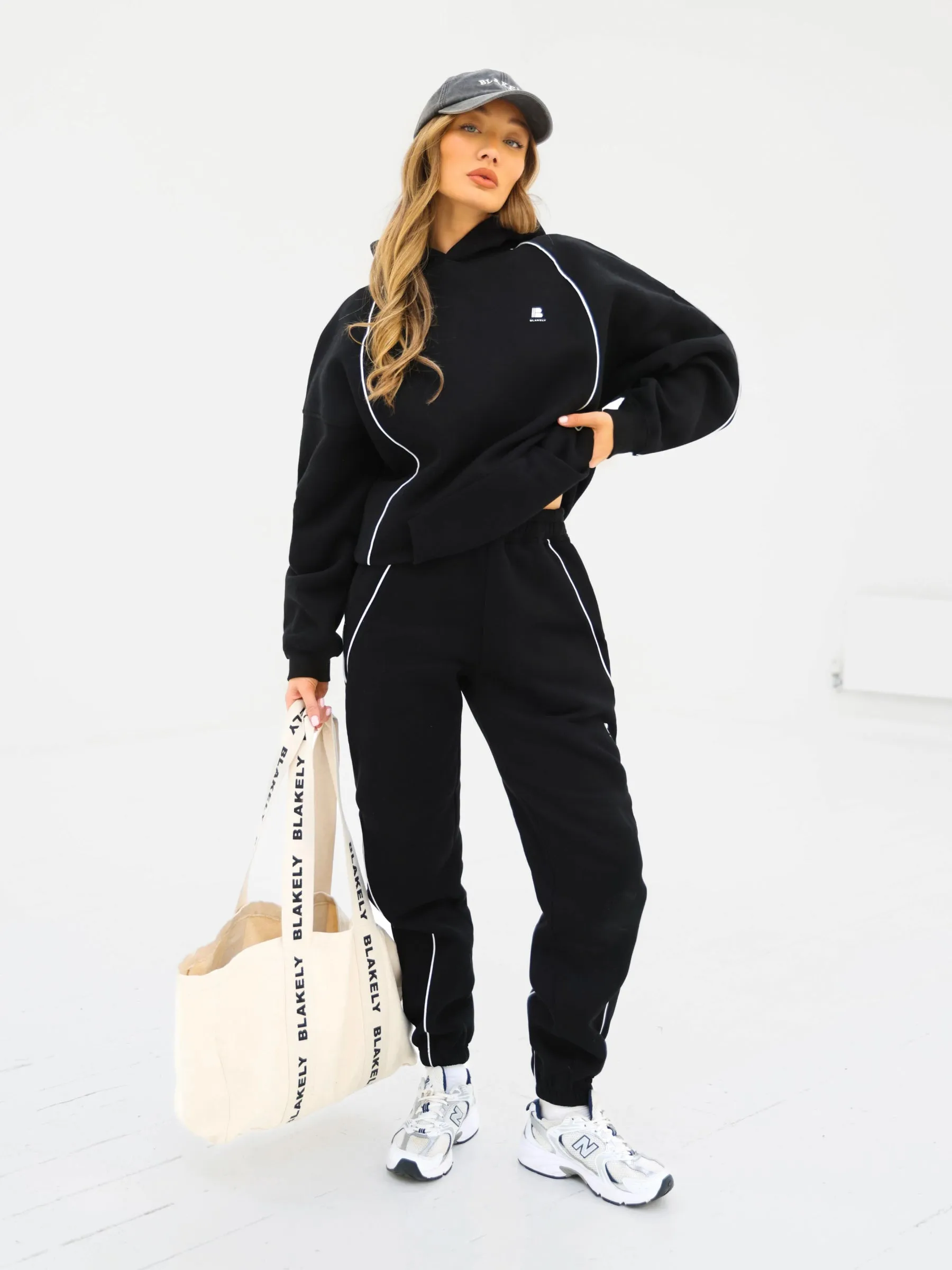 Seam Sweatpants - Black