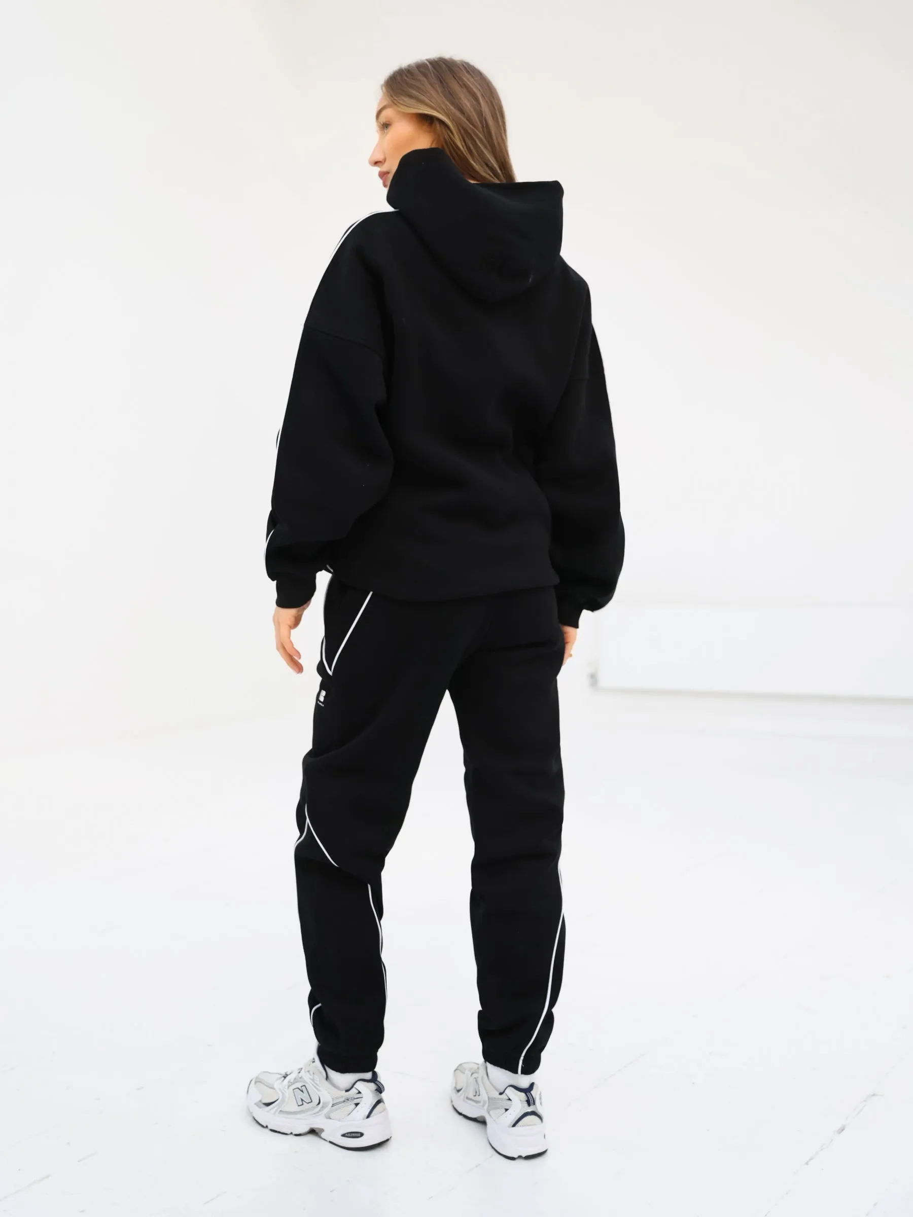 Seam Sweatpants - Black