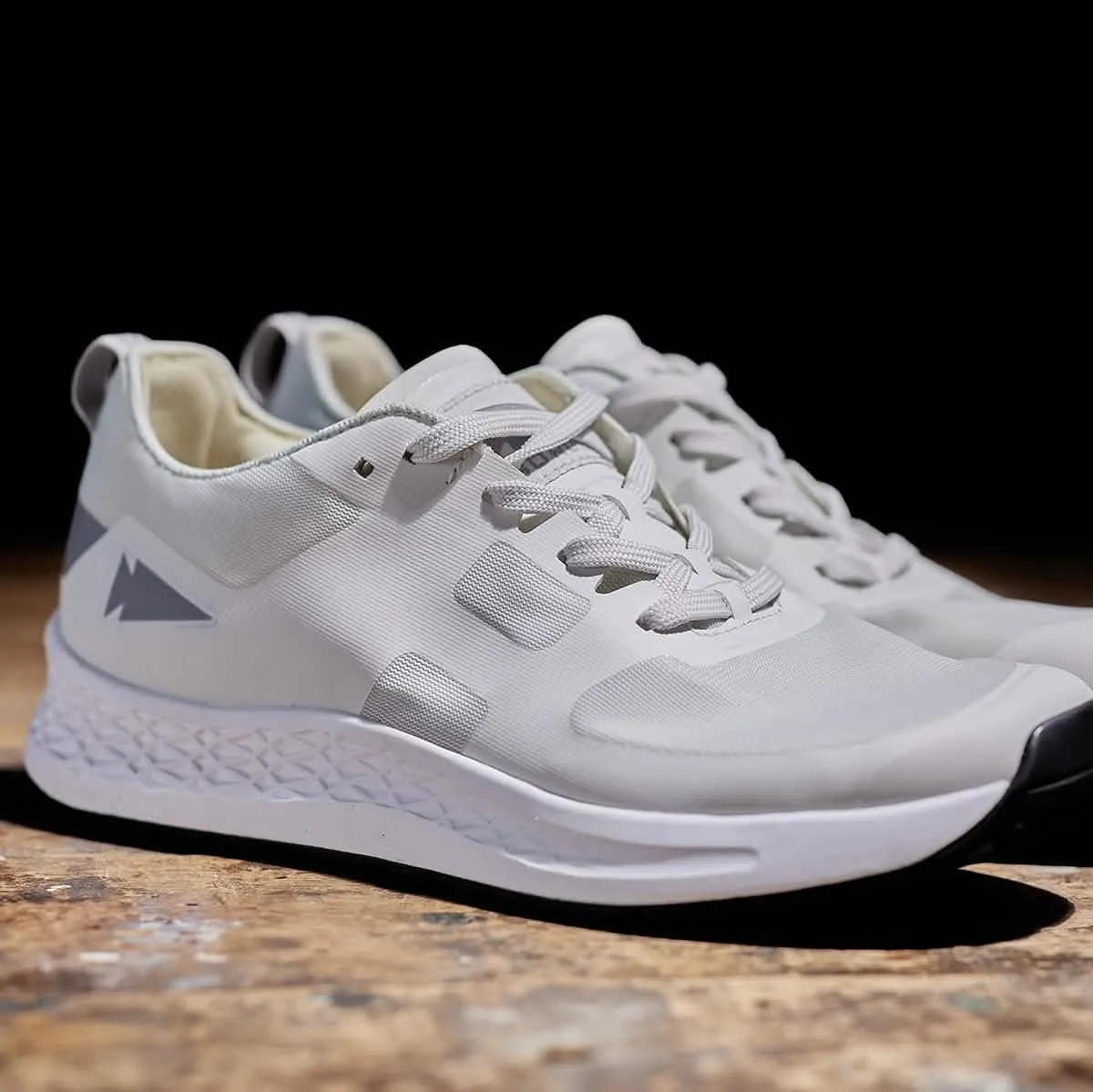 Women's Rough Runner - Light Grey   Dark Grey